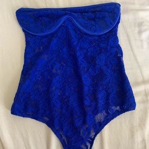 Superdown by Revolve tube top lace body suit !